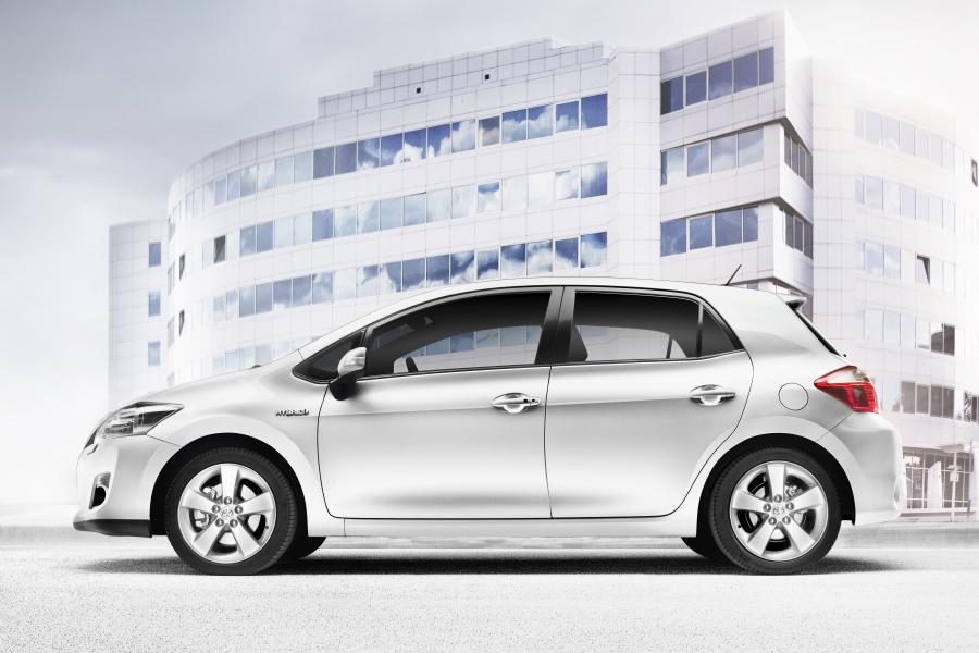  Toyota Auris HSD 2010 года  (фото 104 из 111)